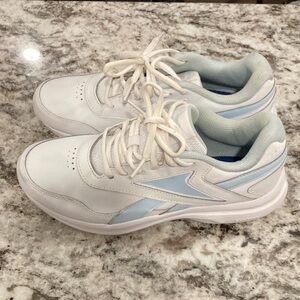Women's Reebok DMX Max White and Light Blue Shoes size 9